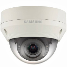 Вандалостойкая камера Wisenet Samsung QNV-7080RP с Motor-zoom и ИК-подсветкой